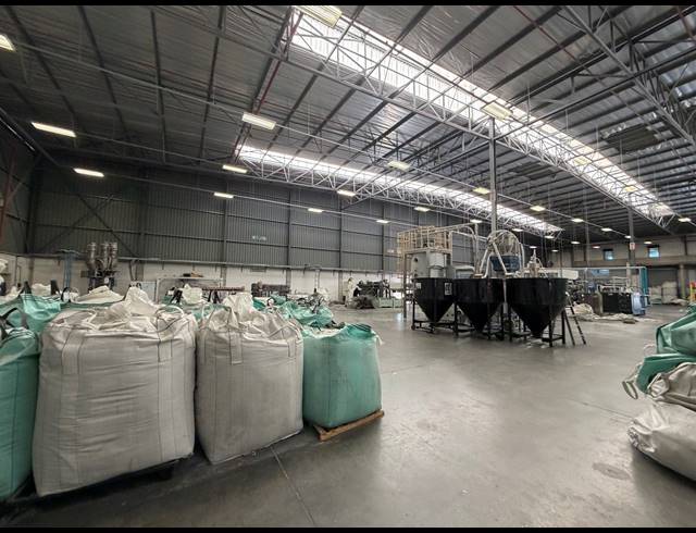 2,305M² WAREHOUSE TO LET IN BLACKHEATH INDUSTRIAL
